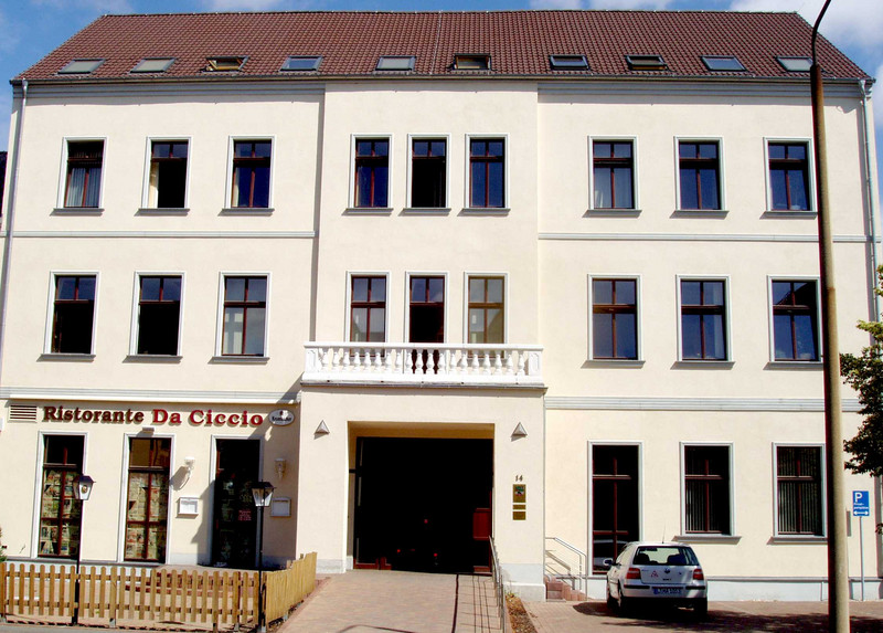 Lindenstraße 14 - Nebengebäude des Amtsgerichts Bitterfeld-Wolfen