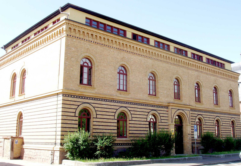 Lindenstraße 9 - Hauptgebäude des Amtsgerichts Bitterfeld-Wolfen